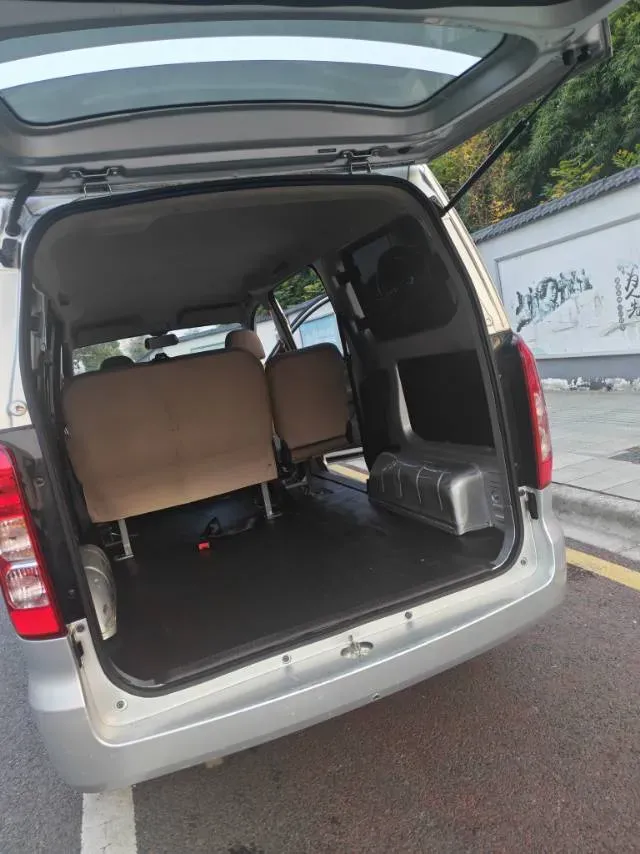 2019 WuLing HongGuang V 1.5L 99HP L4 6MT,autocango,china used car exporter,china ev exporter,chinese used car exporter,chinese used ev exporter