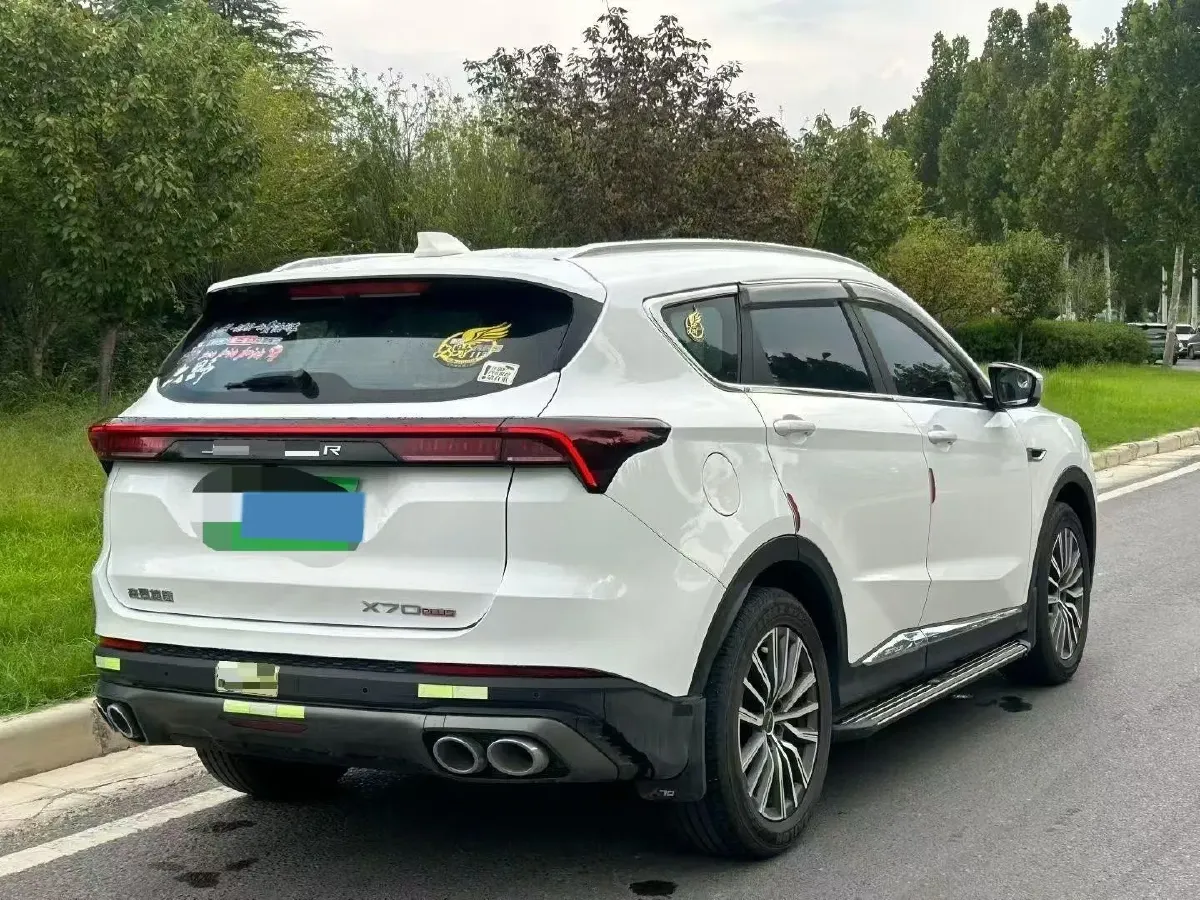 2023 ChangAn Oshan X7 Plus 1.5T 188HP L4 7DCT,autocango,china used car exporter,china ev exporter,chinese used car exporter,chinese used ev exporter