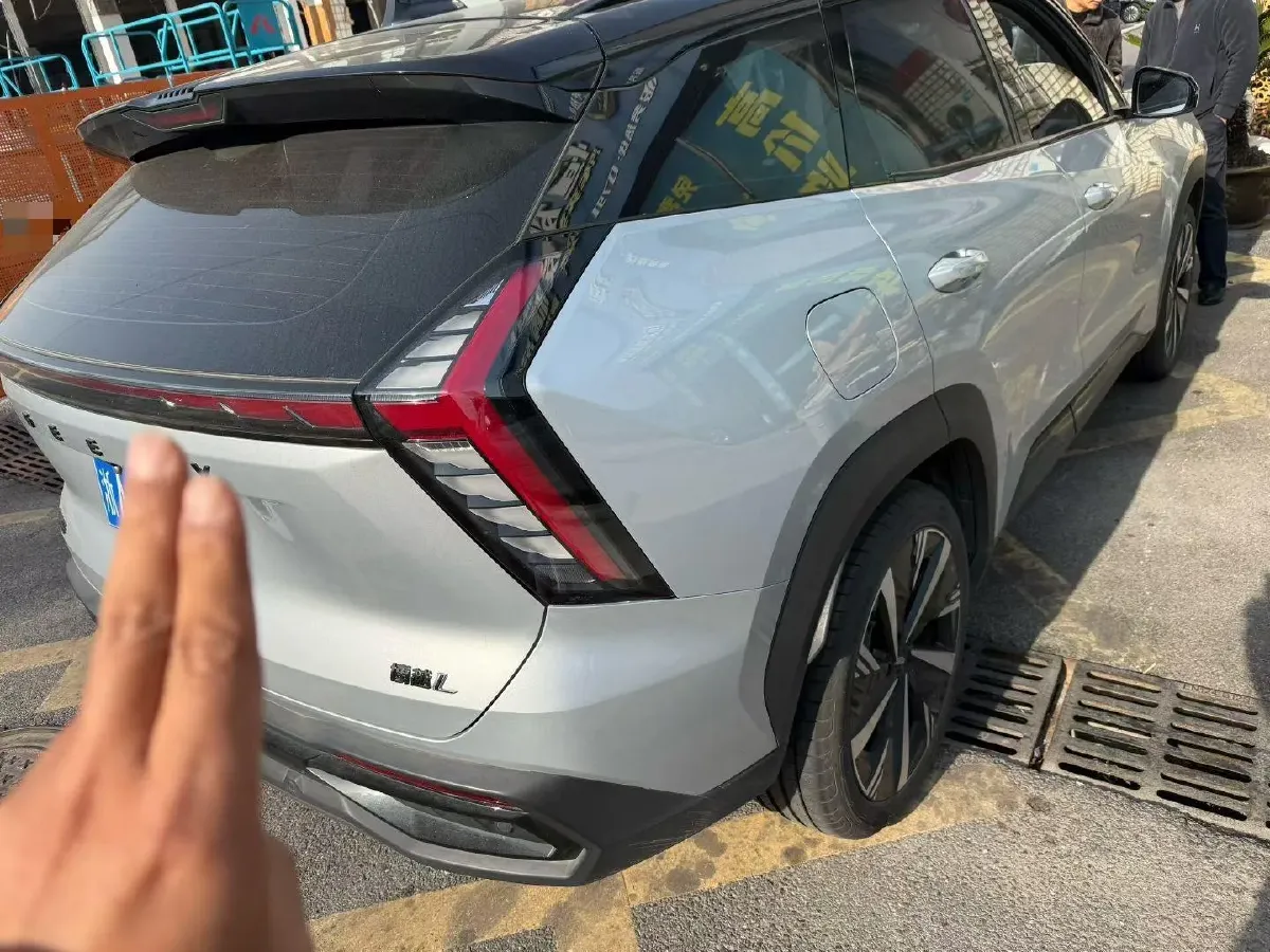 2023 Geely StarRay 2.0T 218HP L4 7DCT,autocango,china used car exporter,china ev exporter,chinese used car exporter,chinese used ev exporter