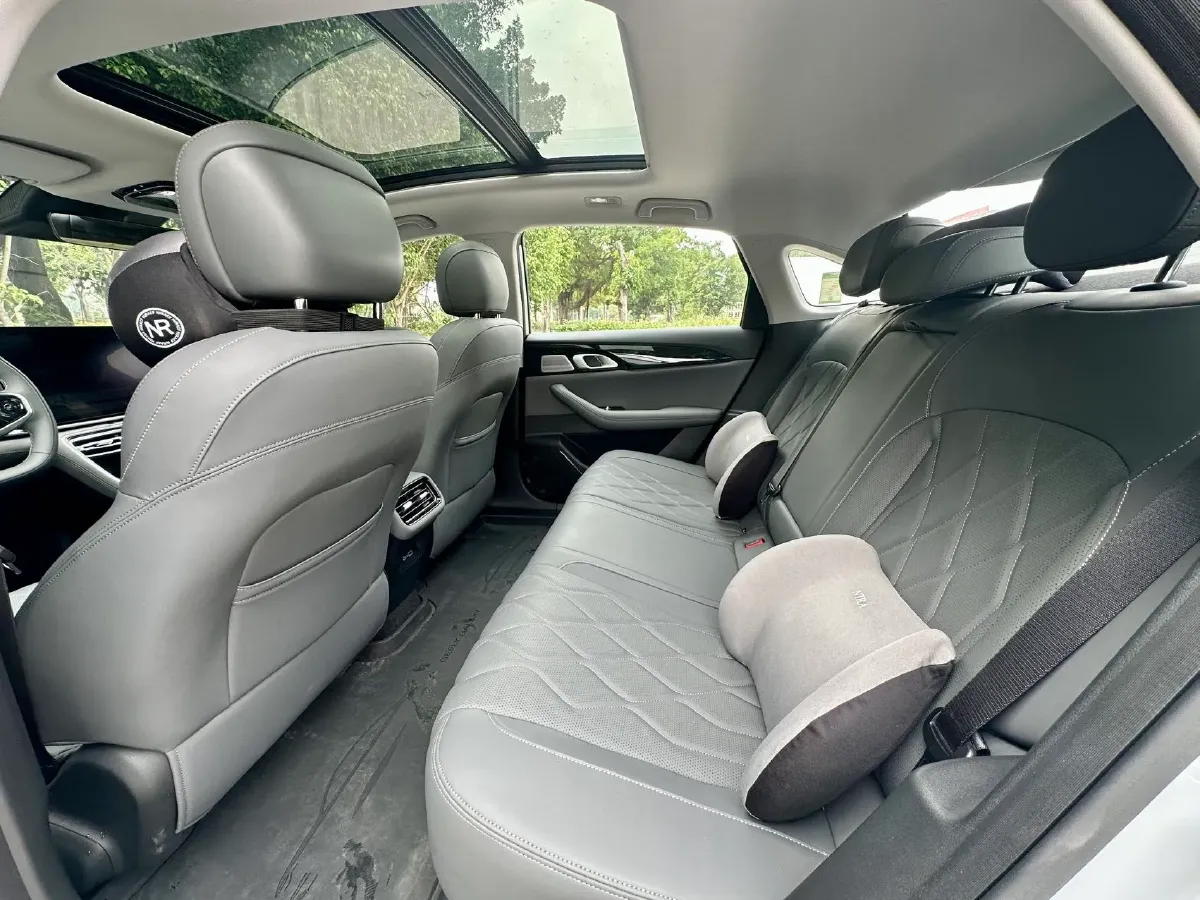 2025 Geely Galaxy Starshine 8 1.5L 112HP L4 1DHT PHEV,autocango,china used car exporter,china ev exporter,chinese used car exporter,chinese used ev exporter