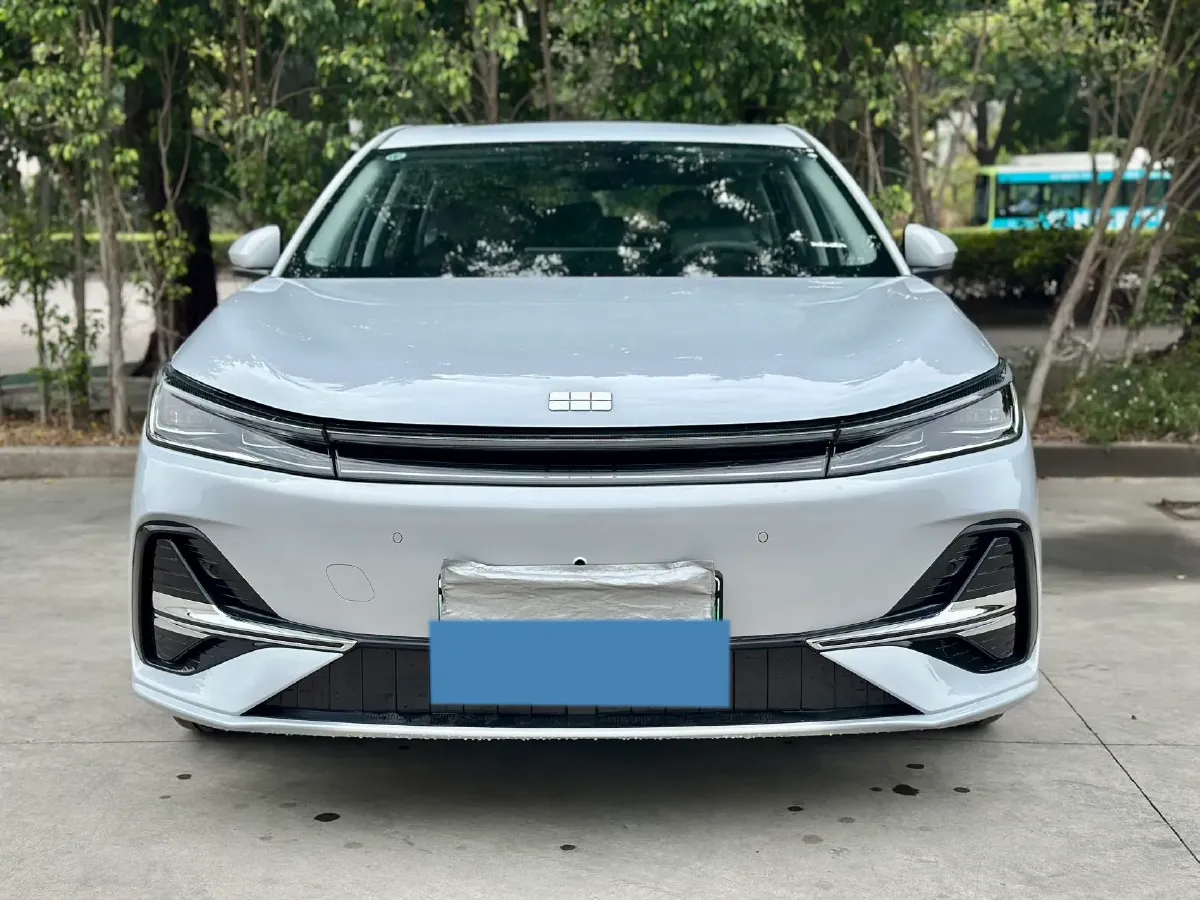 2025 Geely Galaxy Starshine 8 1.5L 112HP L4 1DHT PHEV,autocango,china used car exporter,china ev exporter,chinese used car exporter,chinese used ev exporter