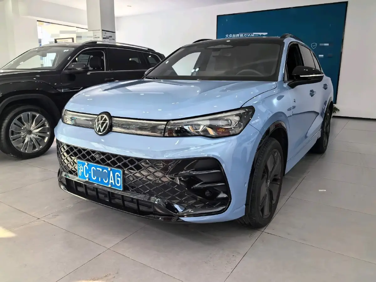 2024 Volkswagen Tiguan L 2.0T 220HP L4 7DCT