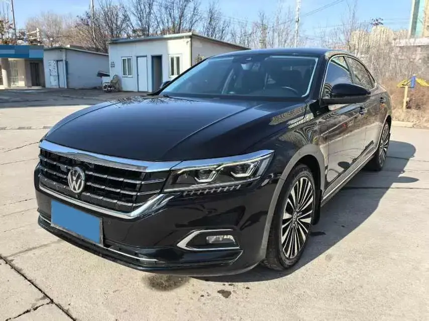2019 Volkswagen Passat 2.0T 186HP L4 7DCT