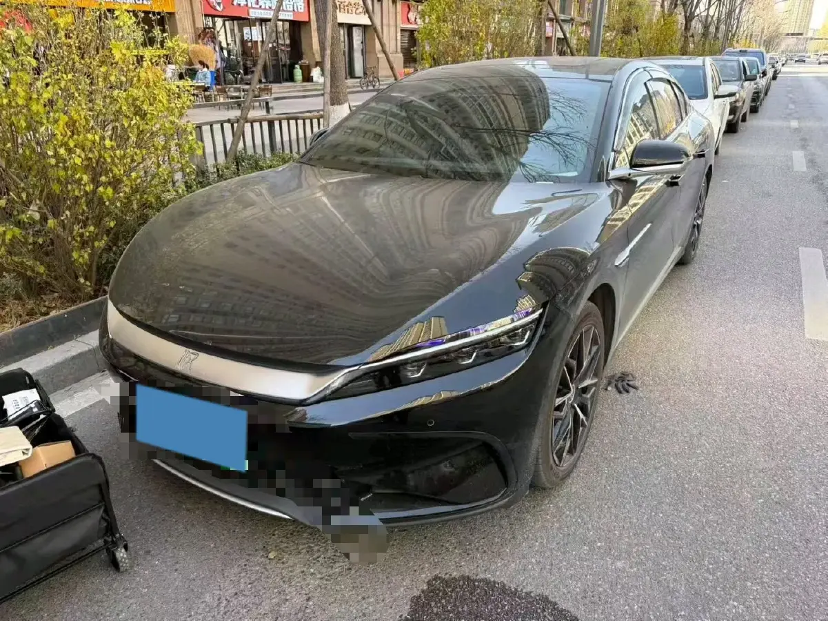 2025 BYD Han BEV 72KWH