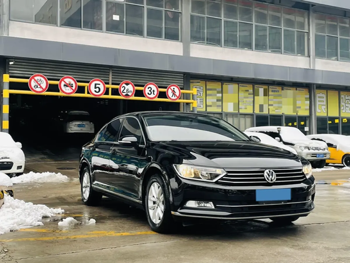 2018 Volkswagen Magotan 1.4T 150HP L4 7DCT,autocango,china used car exporter,china ev exporter,chinese used car exporter,chinese used ev exporter