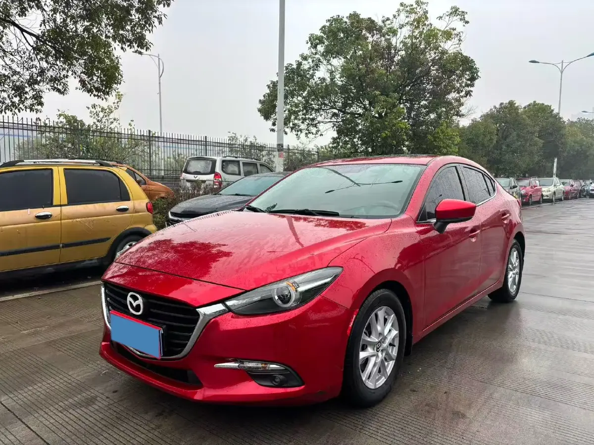 2017 Mazda 3 Axela 1.5L 117HP L4 6AT