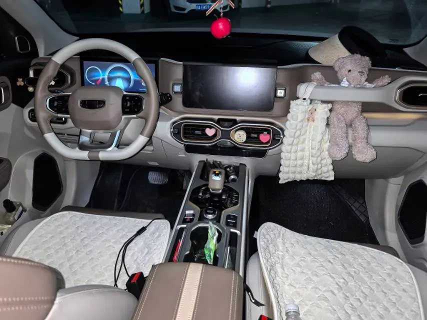 2020 Geely ICON 1.5T 177HP L3 7DCT,autocango,china used car exporter,china ev exporter,chinese used car exporter,chinese used ev exporter