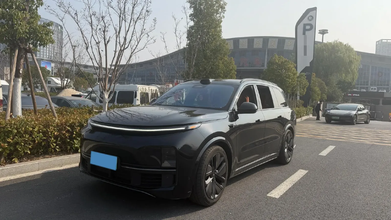 2022 Li L9 Range Extended 154HP REEV 42.6KWH,autocango,china used car exporter,china ev exporter,chinese used car exporter,chinese used ev exporter