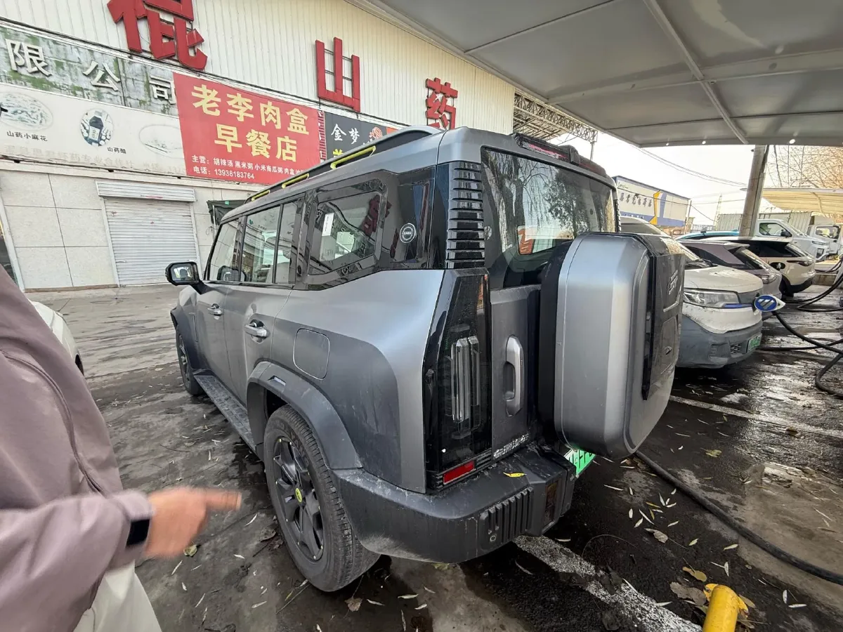 2024 Jetour ShanHai TravellerC-DM 1.5T 156HP L4 3DHT PHEV 26.7KWH,autocango,china used car exporter,china ev exporter,chinese used car exporter,chinese used ev exporter