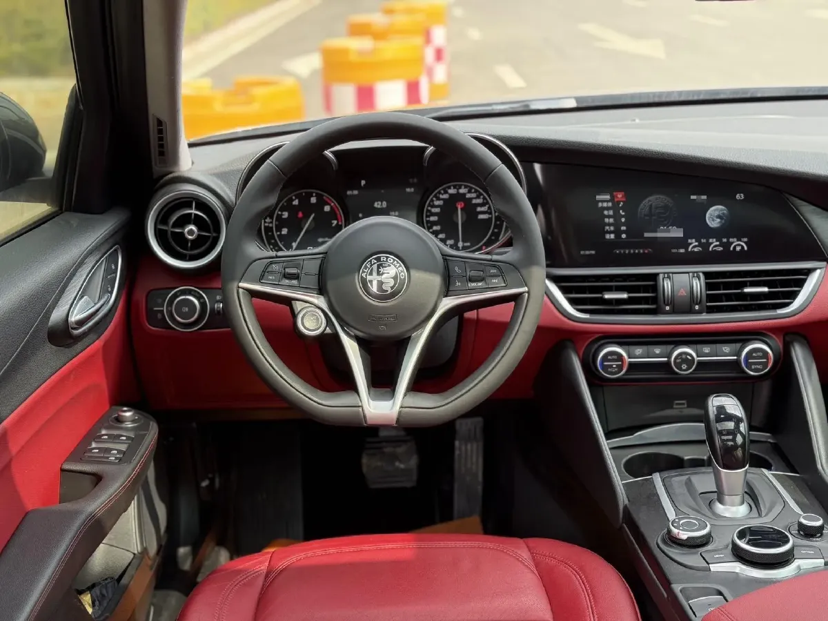 2017 Toyota Highlander 2.0T 220HP L4 6AT,autocango,china used car exporter,china ev exporter,chinese used car exporter,chinese used ev exporter