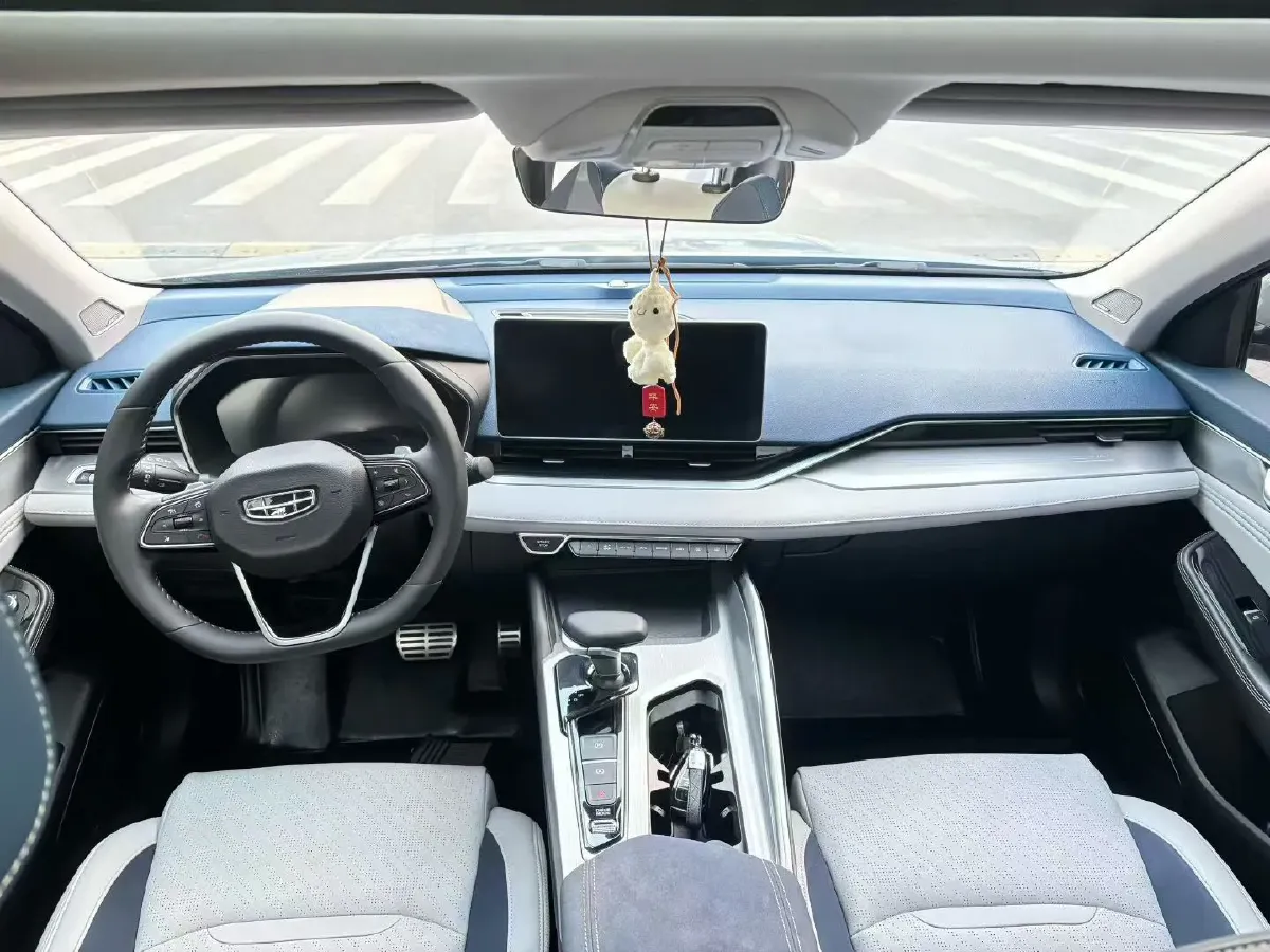 2023 Geely ICON 1.5T 181HP L4 7DCT,autocango,china used car exporter,china ev exporter,chinese used car exporter,chinese used ev exporter