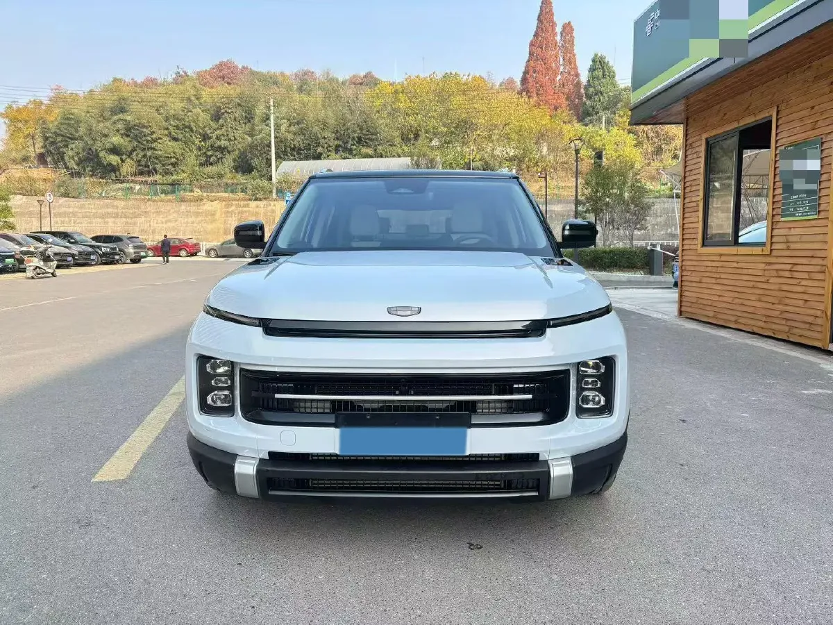 2023 Geely ICON 1.5T 181HP L4 7DCT,autocango,china used car exporter,china ev exporter,chinese used car exporter,chinese used ev exporter