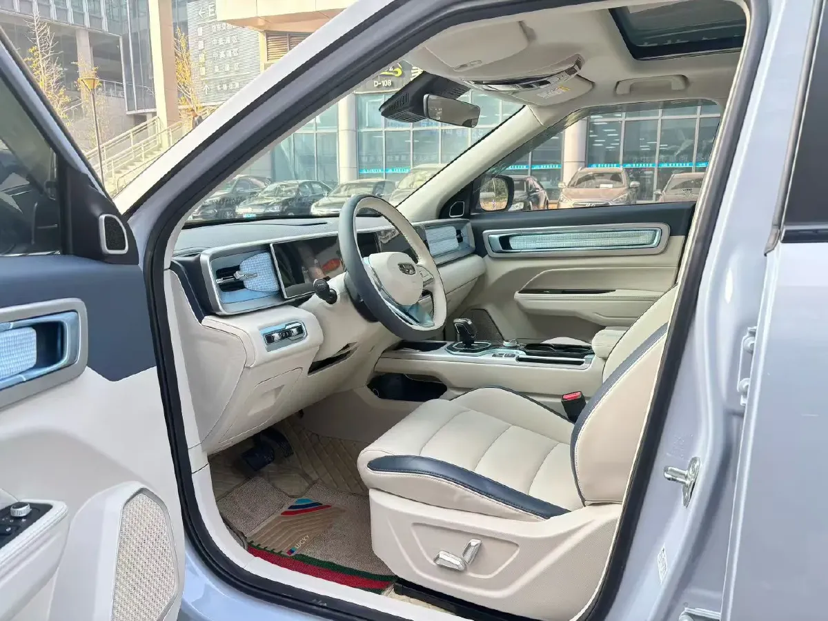 2023 Geely ICON 1.5T 181HP L4 7DCT,autocango,china used car exporter,china ev exporter,chinese used car exporter,chinese used ev exporter