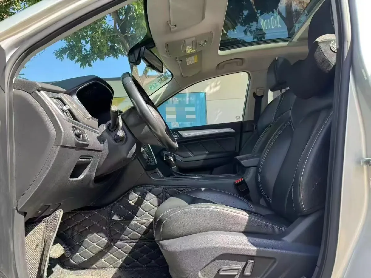 2017 Roewe RX5 1.5T 169HP L4 2AT PHEV 12KWH,autocango,china used car exporter,china ev exporter,chinese used car exporter,chinese used ev exporter