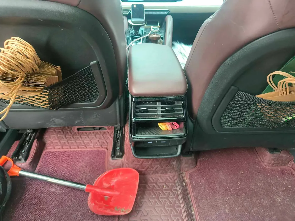 2021 Geely Monjaro 2.0T 218HP L4 7DCT,autocango,china used car exporter,china ev exporter,chinese used car exporter,chinese used ev exporter