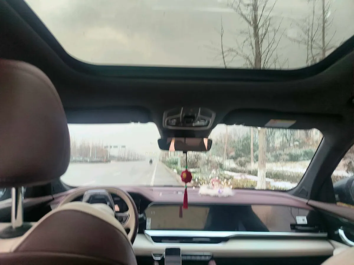 2021 Geely Monjaro 2.0T 218HP L4 7DCT,autocango,china used car exporter,china ev exporter,chinese used car exporter,chinese used ev exporter