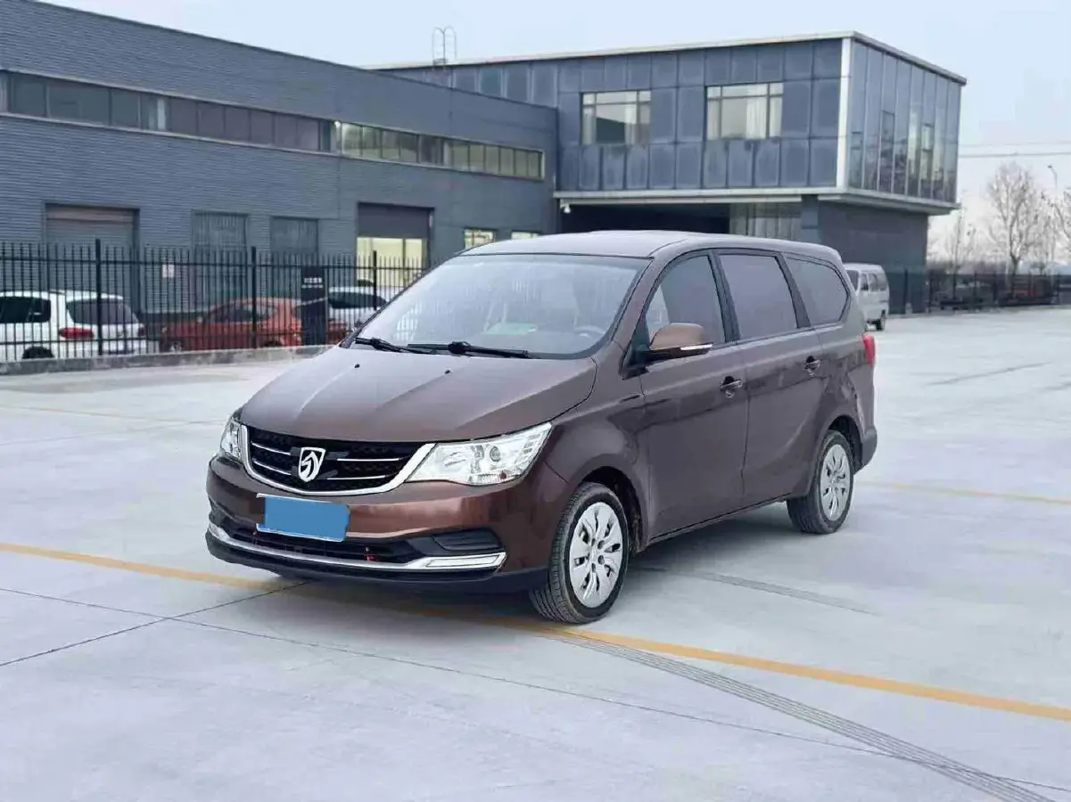 2016 BaoJun 730 1.5L 112HP L4 5MT