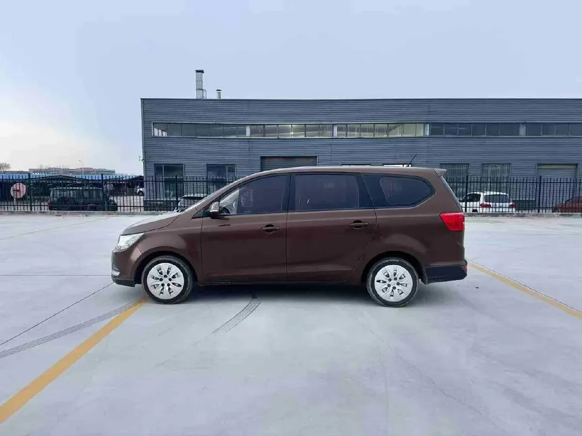 2016 BaoJun 730 1.5L 112HP L4 5MT,autocango,china used car exporter,china ev exporter,chinese used car exporter,chinese used ev exporter