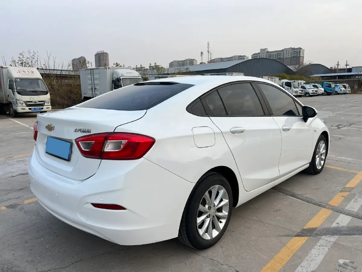 2018 Chevrolet Cruze 1.5L 114HP L4 6AT,autocango,china used car exporter,china ev exporter,chinese used car exporter,chinese used ev exporter