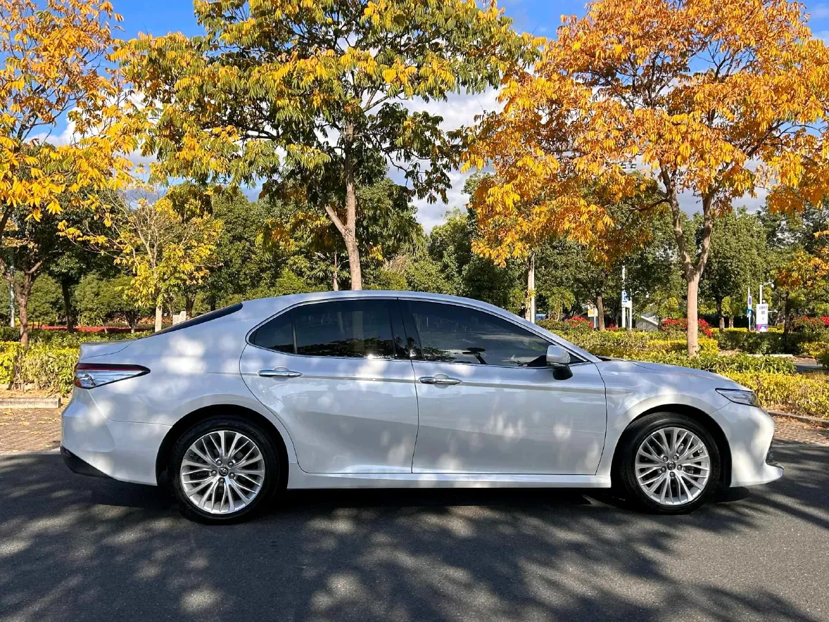 2019 Toyota Camry 2.0L 178HP L4 CVT,autocango,china used car exporter,china ev exporter,chinese used car exporter,chinese used ev exporter