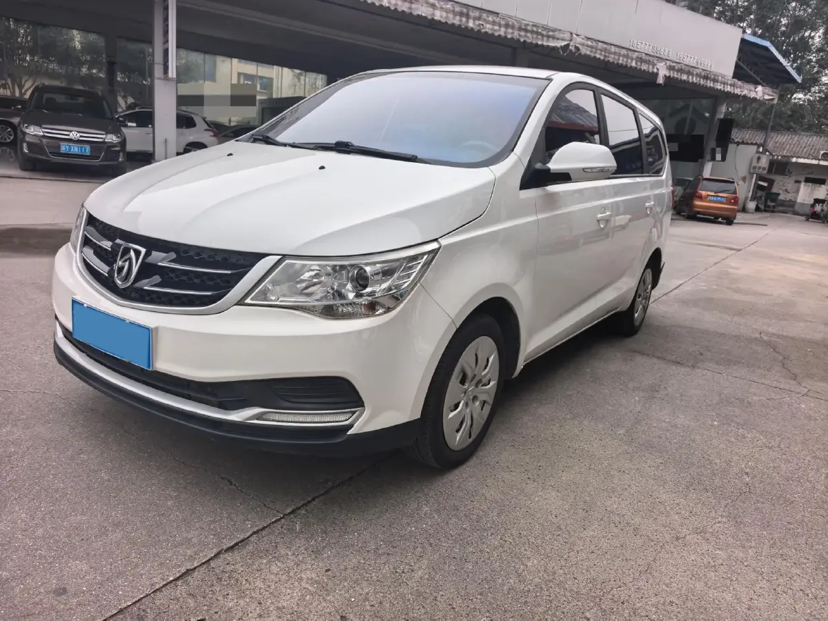 2019 BaoJun 730 1.5L 105HP L4 6MT