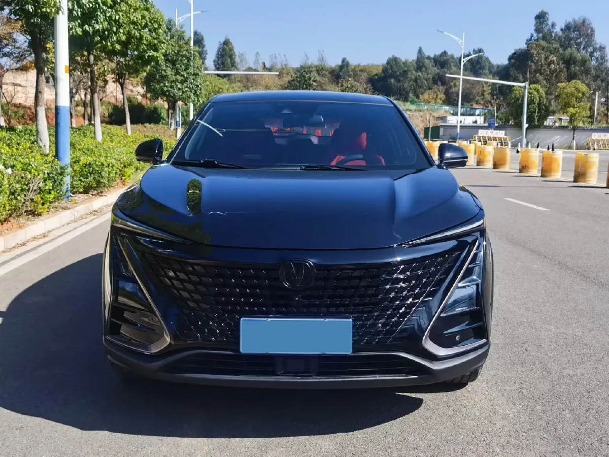 2020 ChangAn UNI-T 1.5T 180HP L4 7DCT,autocango,china used car exporter,china ev exporter,chinese used car exporter,chinese used ev exporter