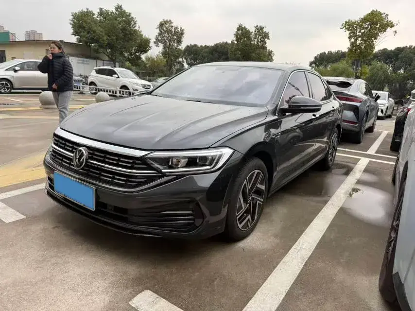 2023 Volkswagen Sagitar 1.4T 150HP L4 7DCT