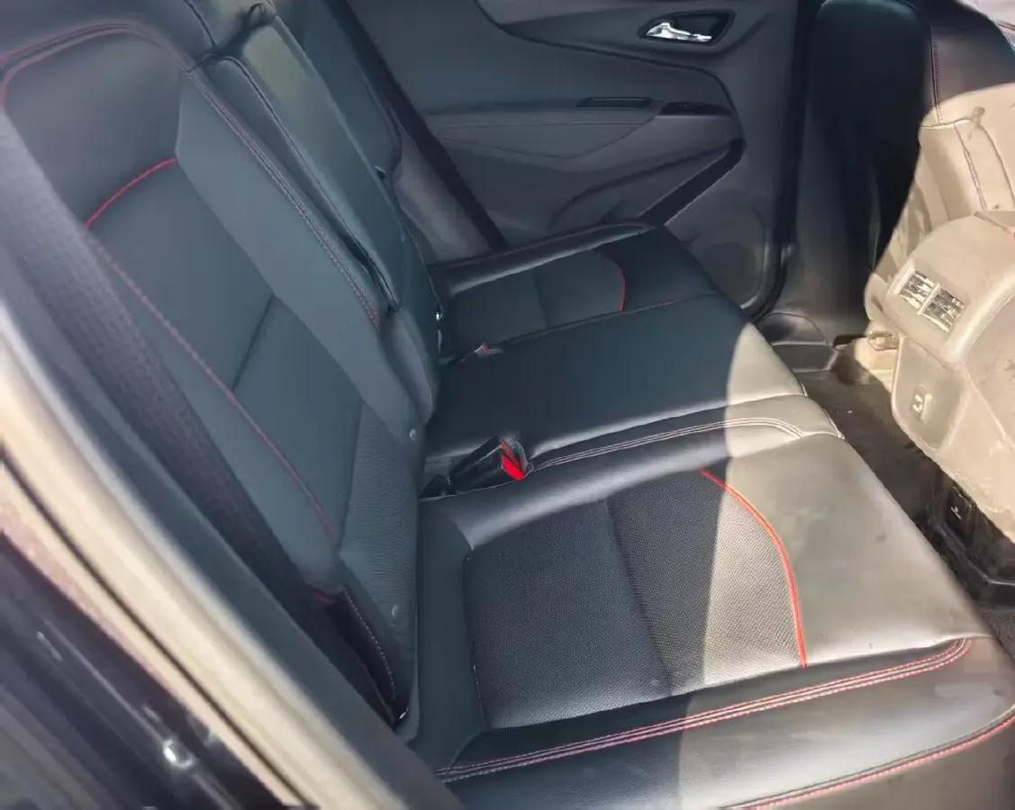 2022 Chevrolet Equinox 2.0T 237HP L4 9AT,autocango,china used car exporter,china ev exporter,chinese used car exporter,chinese used ev exporter