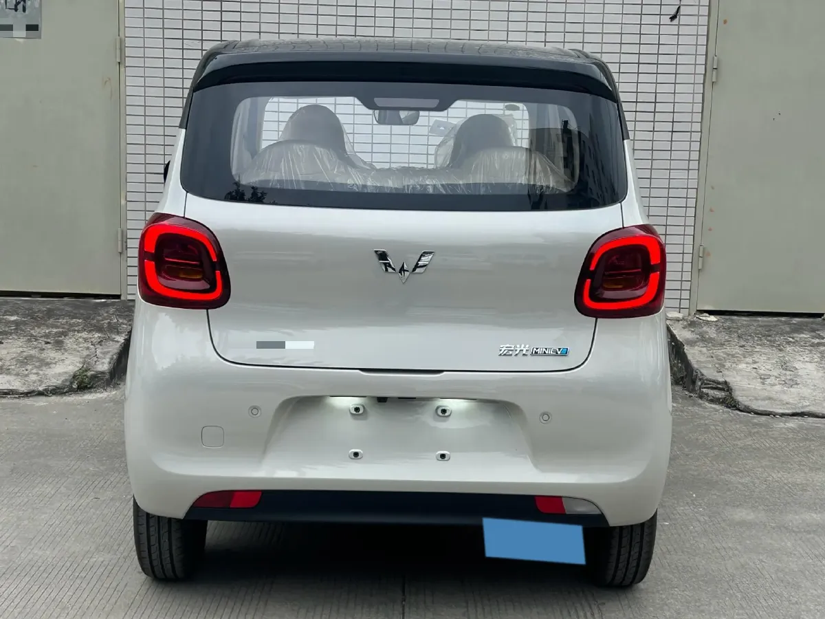2025 WuLing HongGuang MINI EV BEV 16.2KWH,autocango,china used car exporter,china ev exporter,chinese used car exporter,chinese used ev exporter