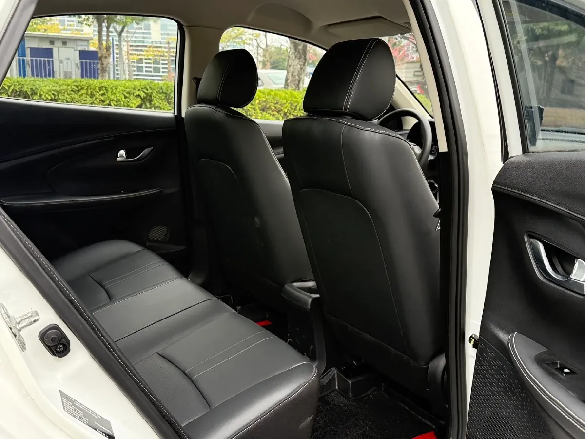 2019 ChangAn Alsvin 1.5L 107HP L4 5DCT,autocango,china used car exporter,china ev exporter,chinese used car exporter,chinese used ev exporter