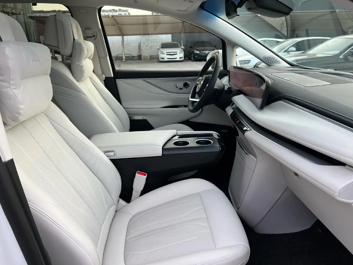 2024 Buick GL8 1.5T 180HP L4 2DHT PHEV 24.4KWH,autocango,china used car exporter,china ev exporter,chinese used car exporter,chinese used ev exporter