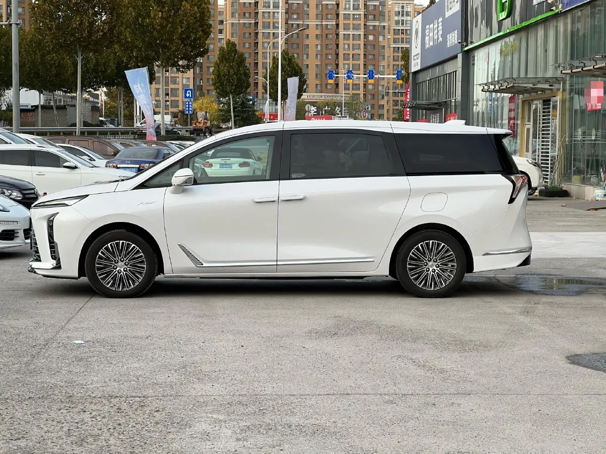 2024 Buick GL8 1.5T 180HP L4 2DHT PHEV 24.4KWH,autocango,china used car exporter,china ev exporter,chinese used car exporter,chinese used ev exporter