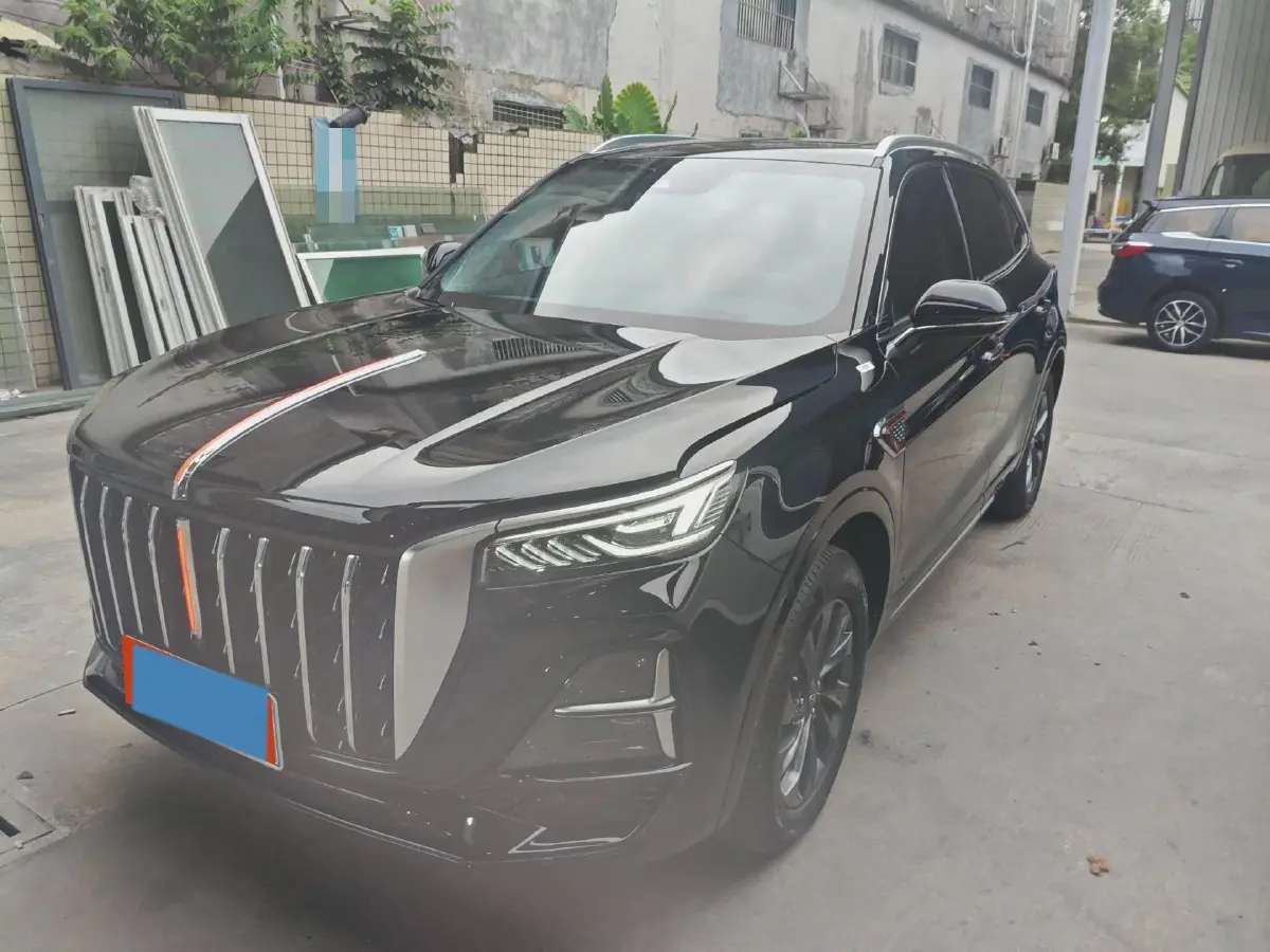 2023 HongQi HS5 2.0T 252HP L4 8AT