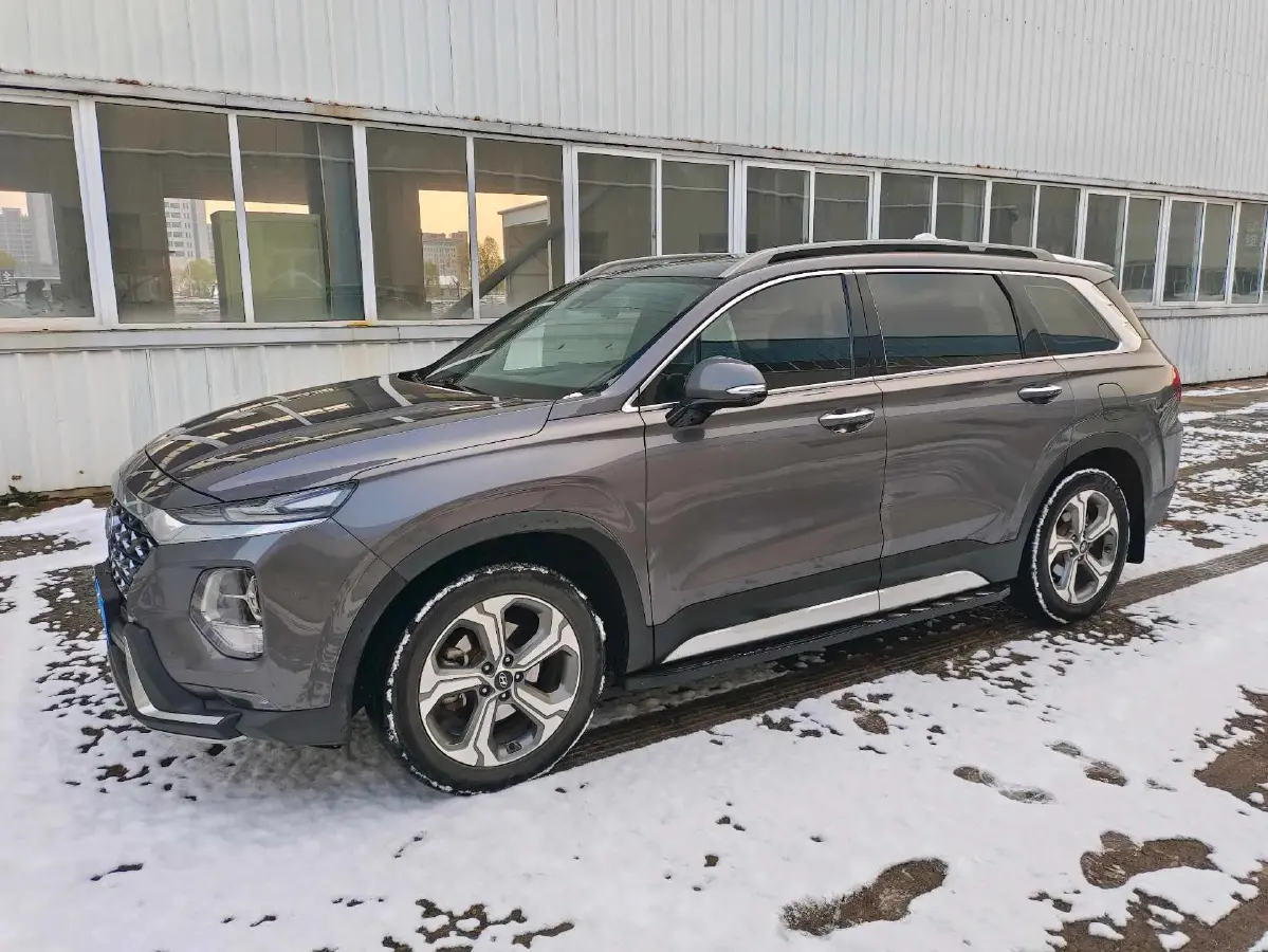 2019 Hyundai Santafe 2.0T 230HP L4 8AT