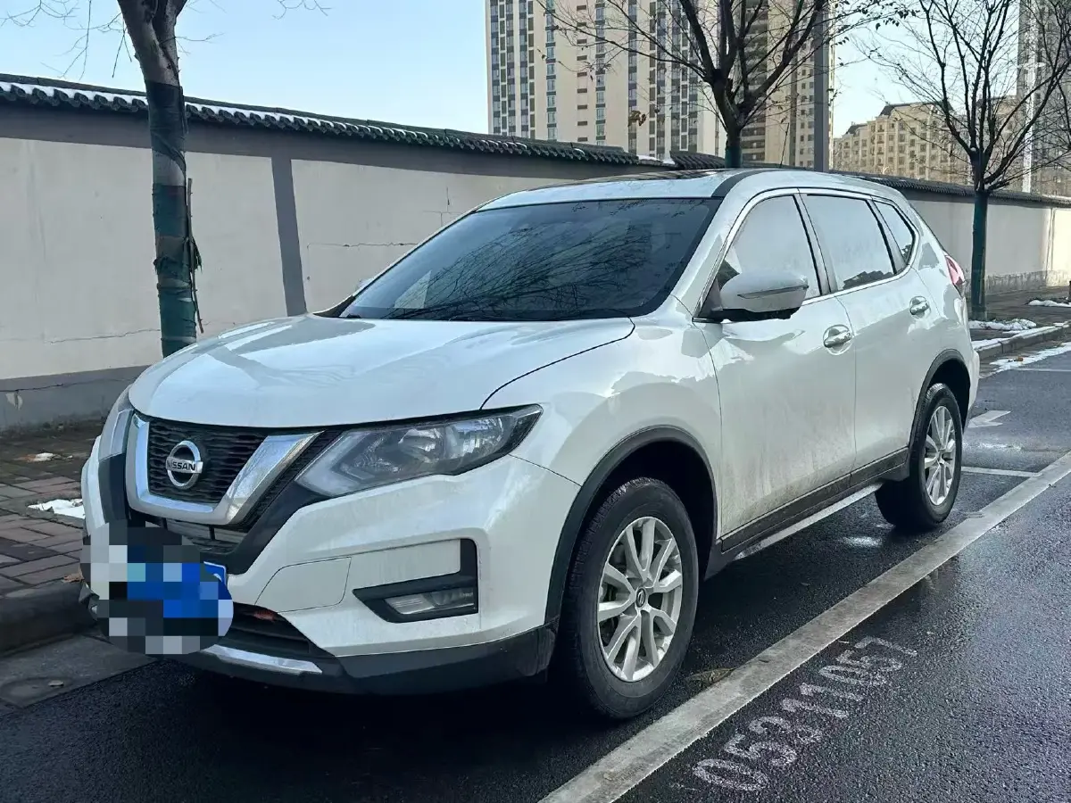 2021 Nissan X-Trail 2.0L 151HP L4 CVT
