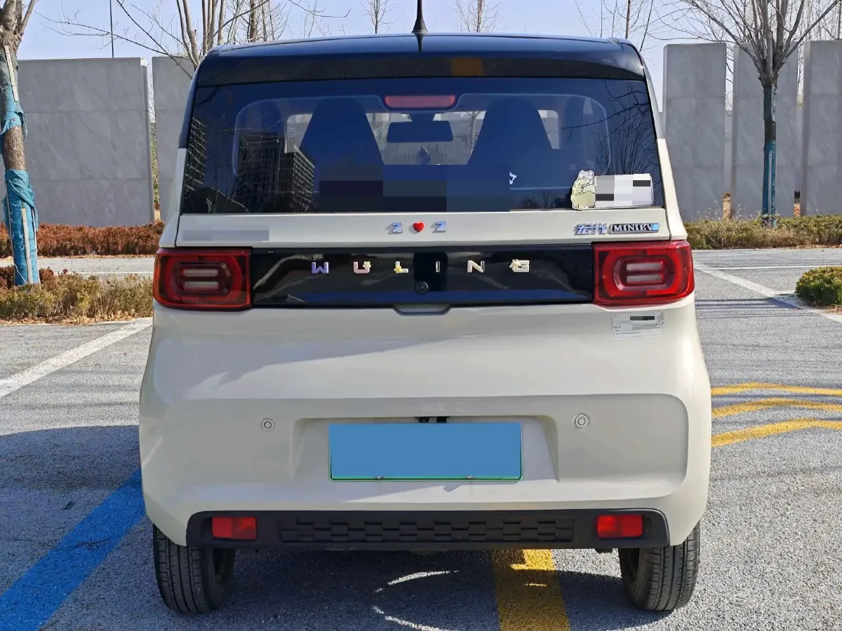 2022 WuLing HongGuang MINI EV BEV 13.9KWH,autocango,china used car exporter,china ev exporter,chinese used car exporter,chinese used ev exporter