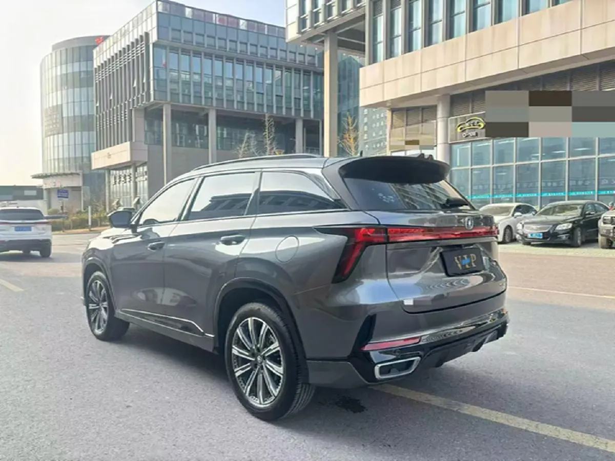 2024 ChangAn CS75 Plus 1.5T 188HP L4 8AT,autocango,china used car exporter,china ev exporter,chinese used car exporter,chinese used ev exporter