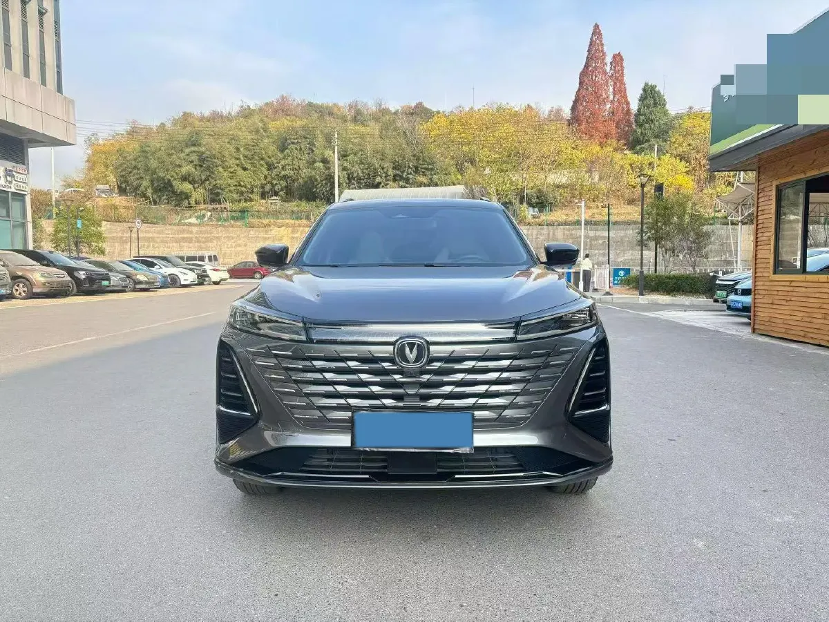 2024 ChangAn CS75 Plus 1.5T 188HP L4 8AT,autocango,china used car exporter,china ev exporter,chinese used car exporter,chinese used ev exporter