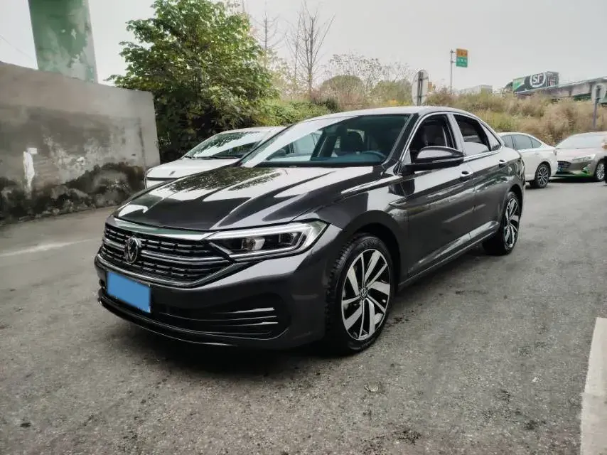 2023 Volkswagen Sagitar 1.5T 160HP L4 7DCT