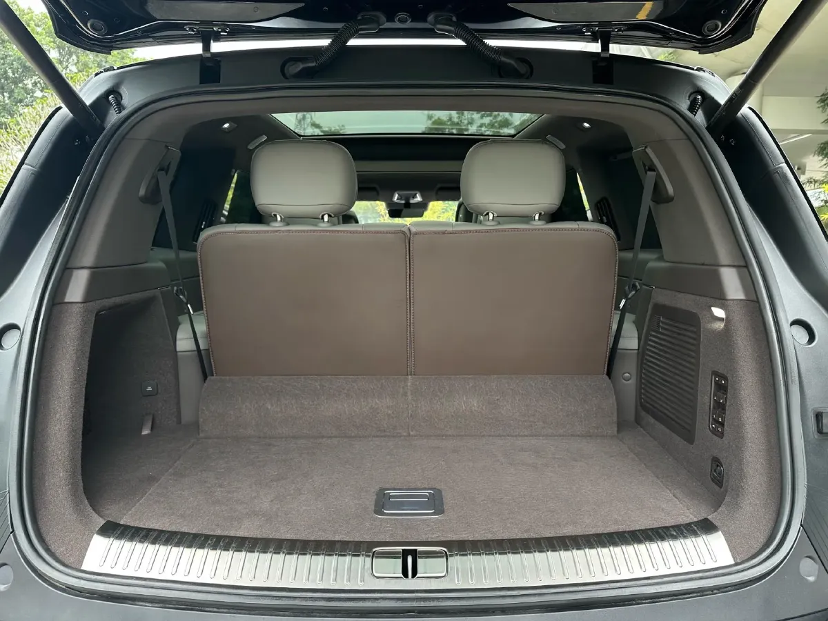 2025 Denza DenzaN9 2.0T 207HP L4 E-CVT PHEV,autocango,china used car exporter,china ev exporter,chinese used car exporter,chinese used ev exporter