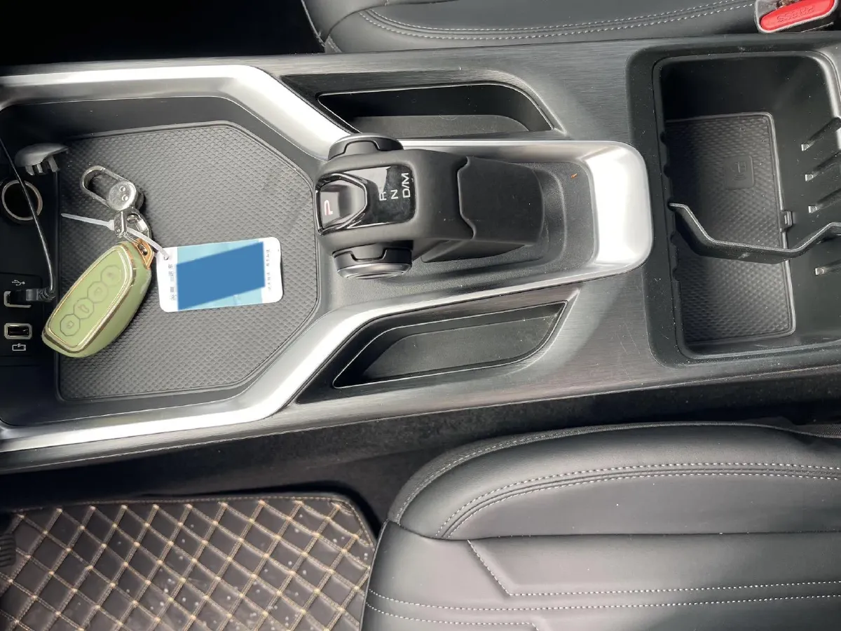 2023 Haval H5 2.0T 224HP L4 8AT,autocango,china used car exporter,china ev exporter,chinese used car exporter,chinese used ev exporter