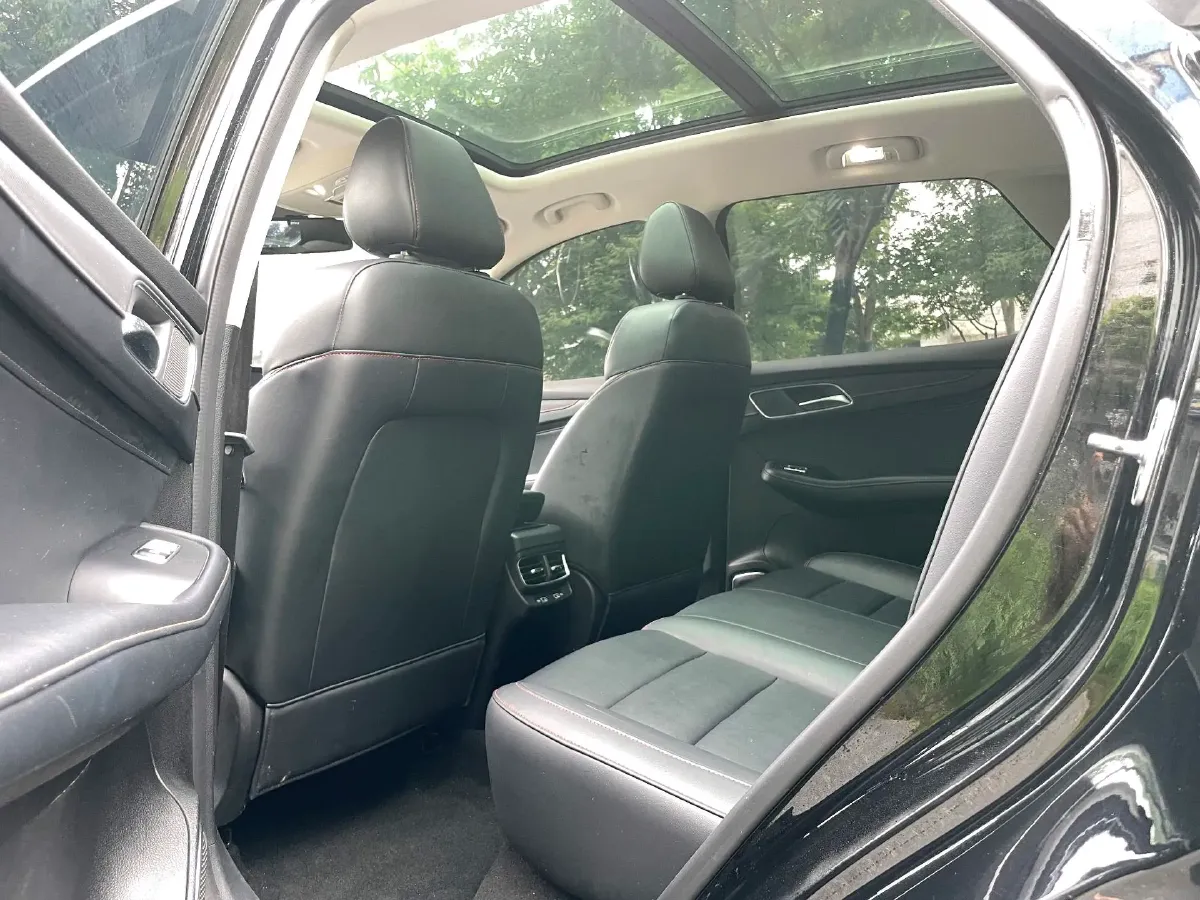 2021 MG Pilot 1.5T 173HP L4 7DCT,autocango,china used car exporter,china ev exporter,chinese used car exporter,chinese used ev exporter