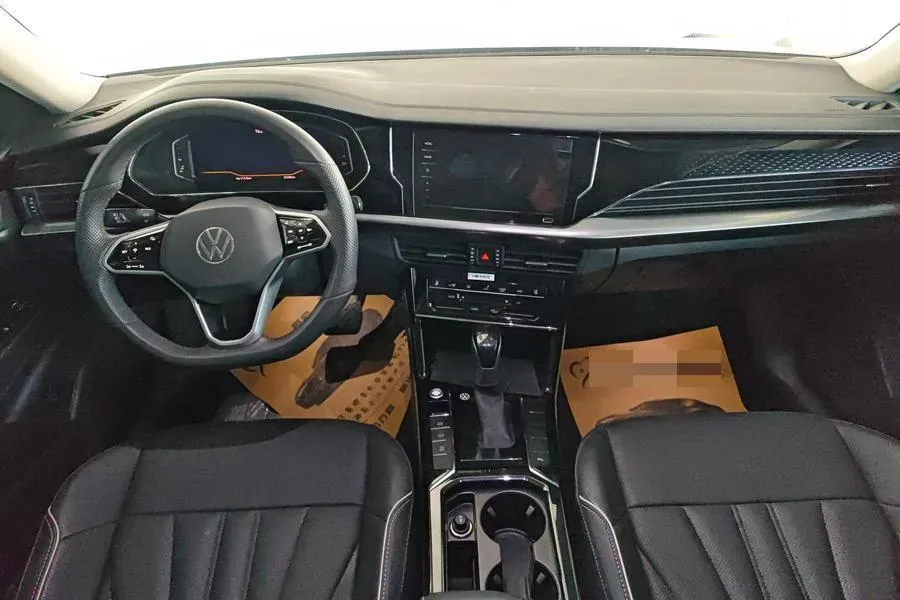 2024 Volkswagen Passat 2.0T 186HP L4 7DCT,autocango,china used car exporter,china ev exporter,chinese used car exporter,chinese used ev exporter