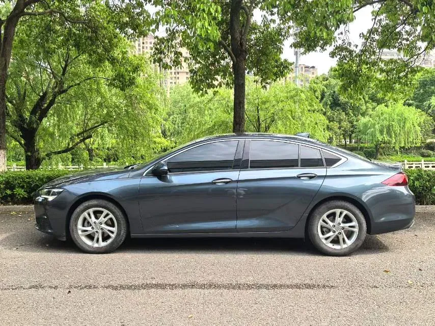 2022 Buick Regal 1.5T 169HP L4 9AT,autocango,china used car exporter,china ev exporter,chinese used car exporter,chinese used ev exporter
