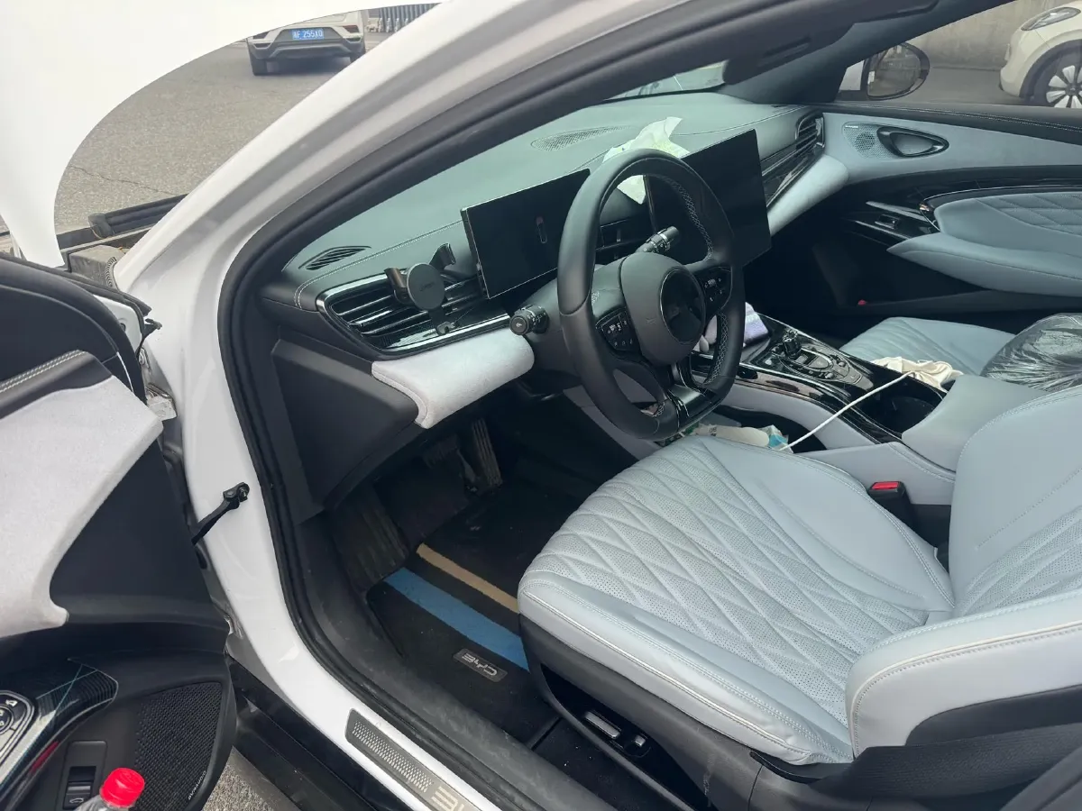 2022 MAXUS DaJia 5 BEV 70KWH,autocango,china used car exporter,china ev exporter,chinese used car exporter,chinese used ev exporter