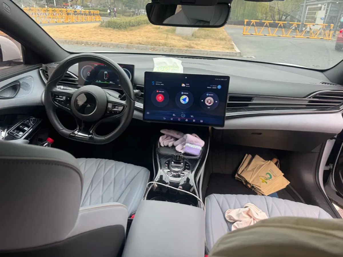 2022 MAXUS DaJia 5 BEV 70KWH,autocango,china used car exporter,china ev exporter,chinese used car exporter,chinese used ev exporter