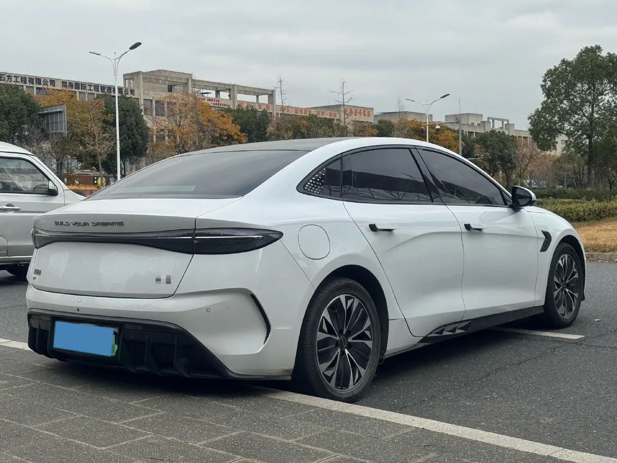 2022 MAXUS DaJia 5 BEV 70KWH,autocango,china used car exporter,china ev exporter,chinese used car exporter,chinese used ev exporter