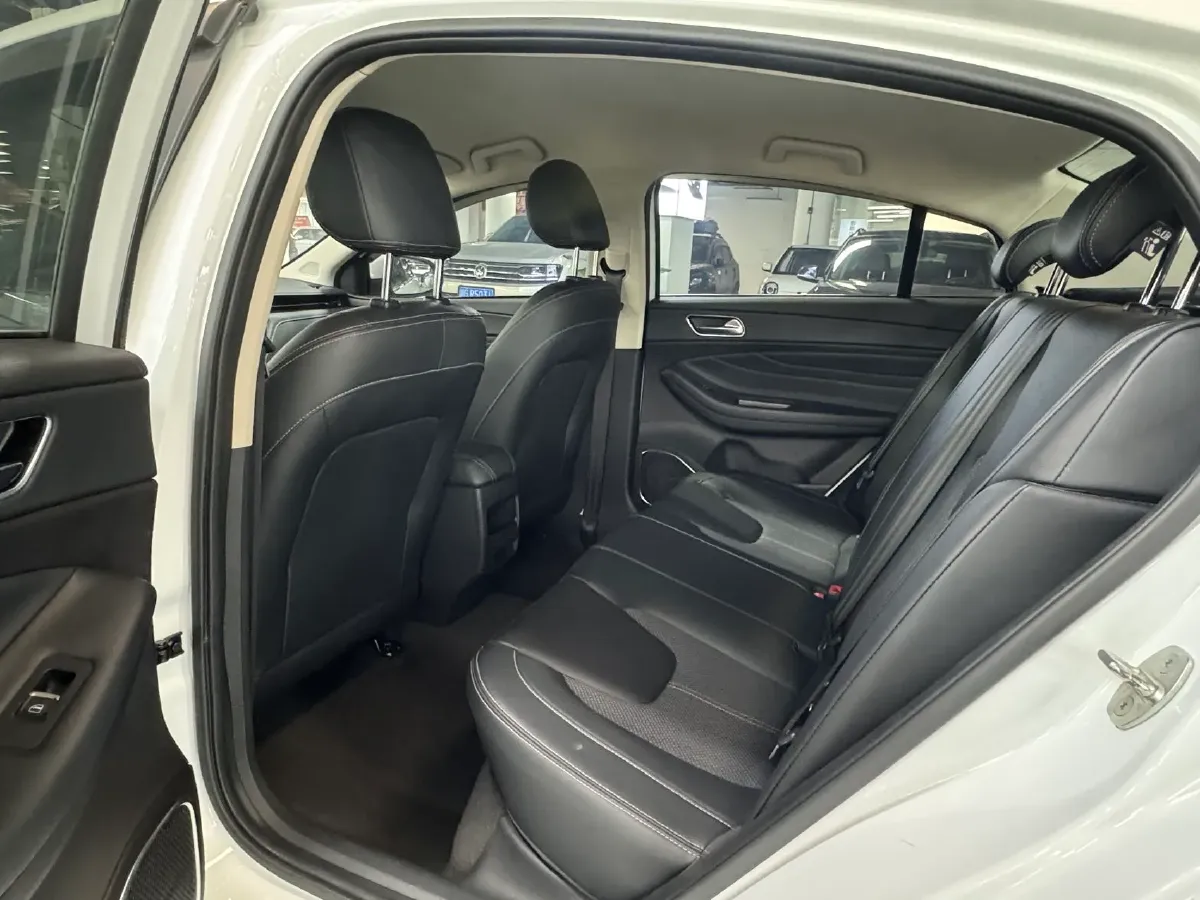 2019 Chery Arrizo GX 1.5T 156HP L4 5MT,autocango,china used car exporter,china ev exporter,chinese used car exporter,chinese used ev exporter