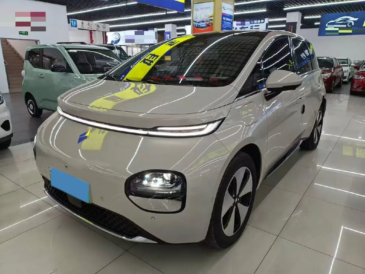 2023 BaoJun Cloud BEV 50.6KWH