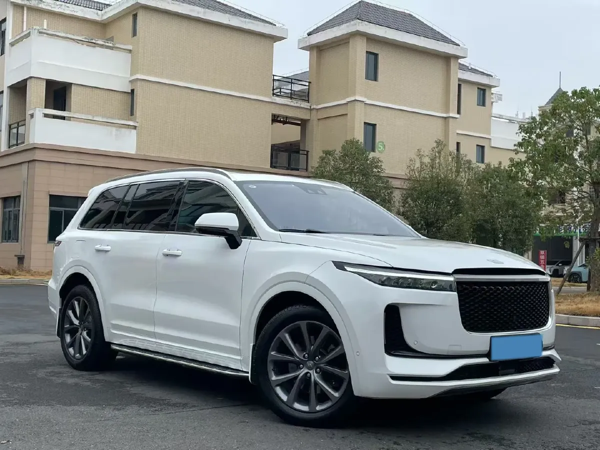 2020 Li ONE Range Extended 131HP REEV 40.5KWH,autocango,china used car exporter,china ev exporter,chinese used car exporter,chinese used ev exporter